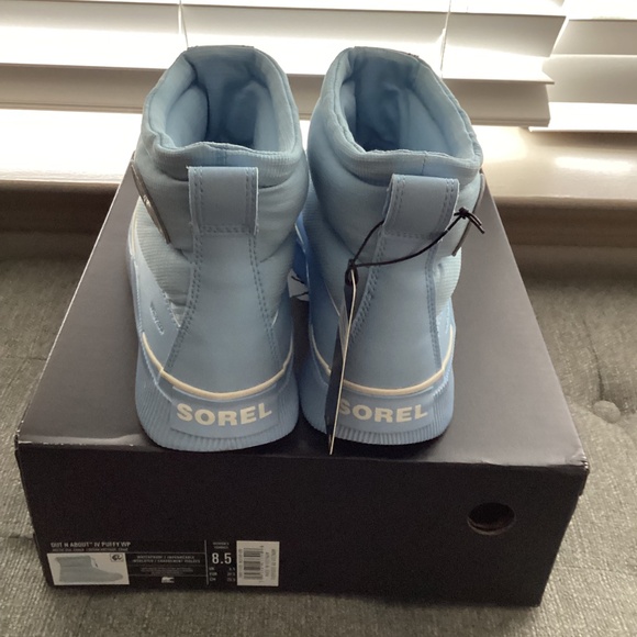 SOREL Out N About IV Puffy Lace-Up Waterproof Boot (Women) 8.5M - Picture 5 of 12